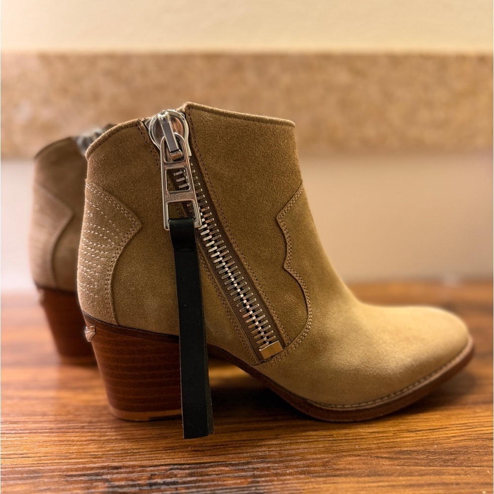 NEW Zadig & Voltaire Molly Suede Ankle Boots - Picture 6 of 7